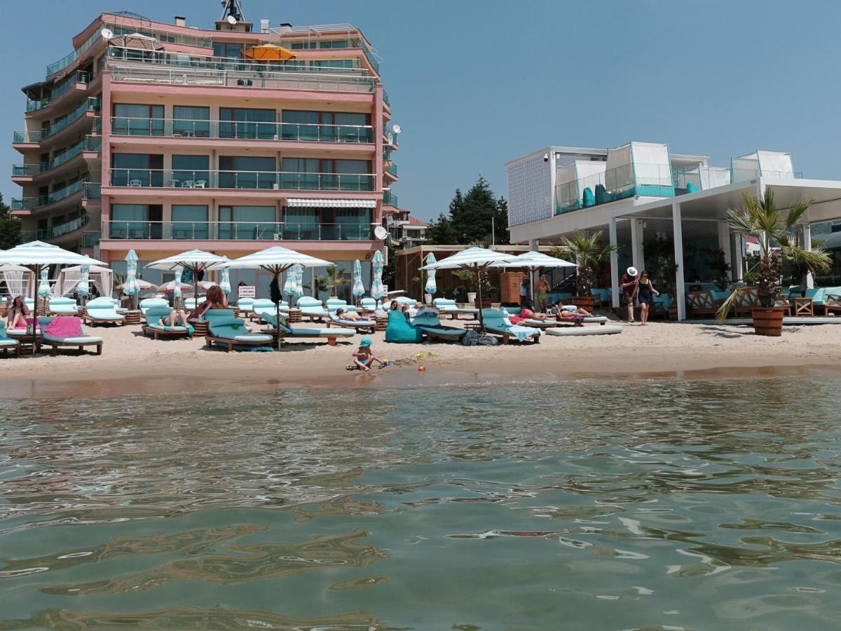 Beachfront Apartments By Marty'S ساني بيتش المظهر الخارجي الصورة